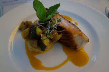 saumon sur lit de légumes déjeuner quatrième jour réalimentation jeûne Marbella